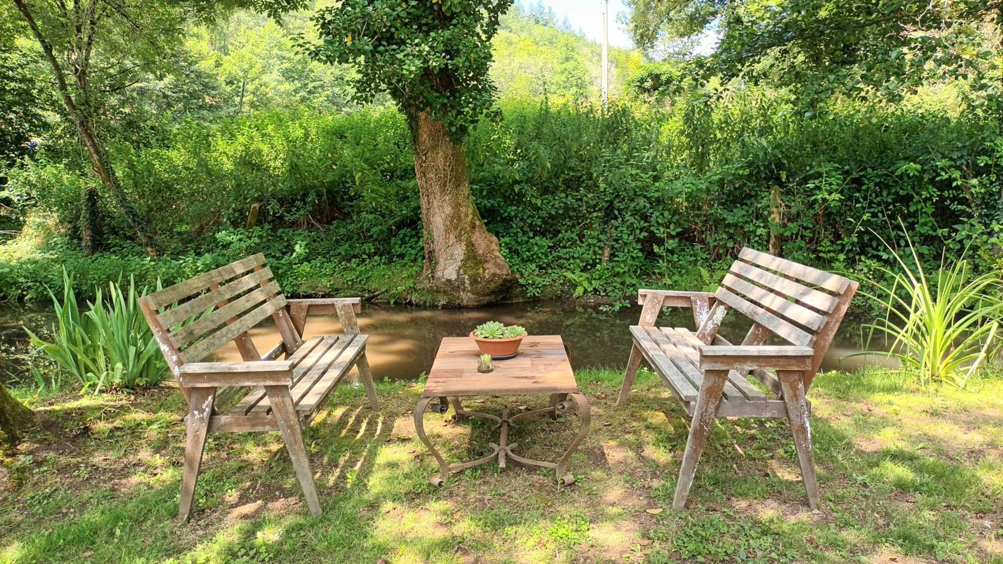 Domaine Le Mayne Chabrignac Exteriör bild